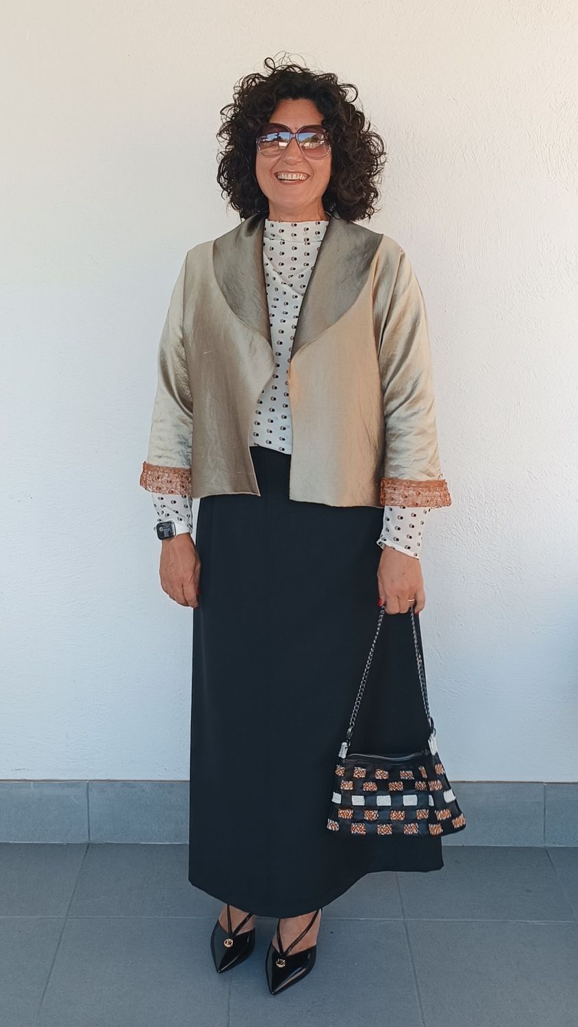 GG Giacca Gioiello colore Beige con elemento Bracciale