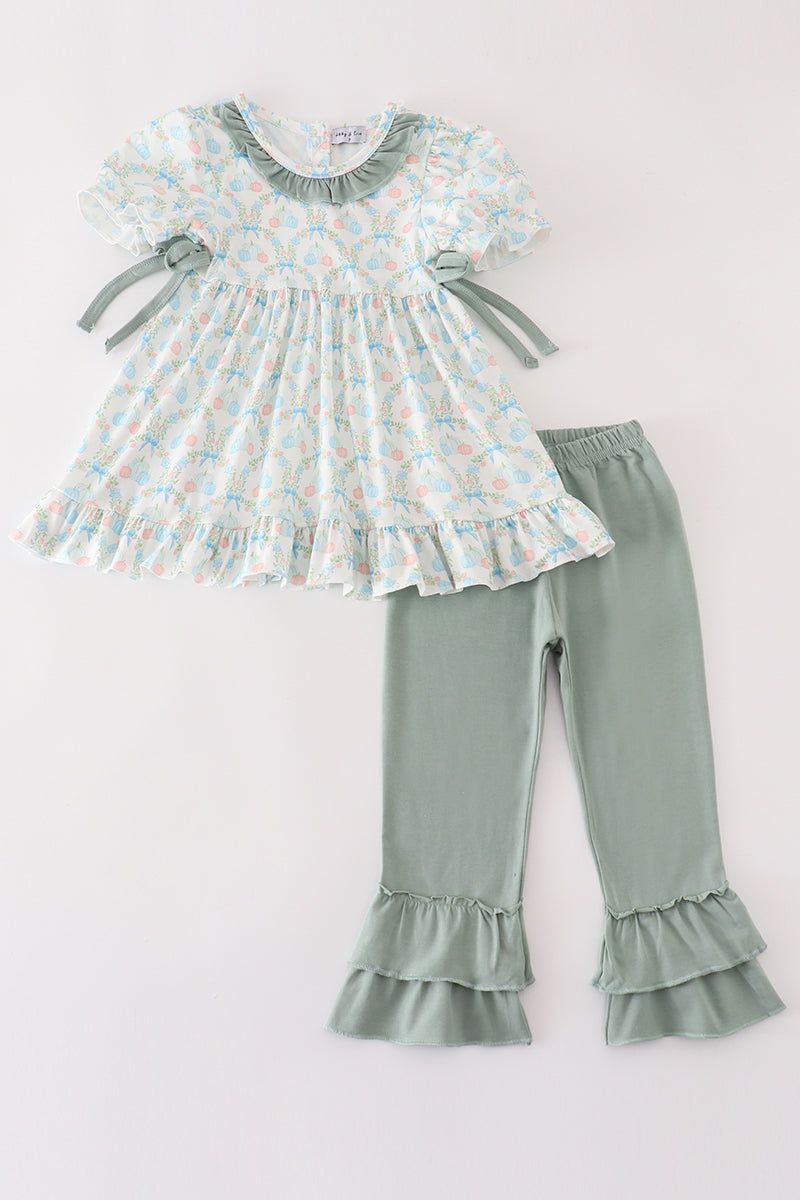 Green Pumpkin Girl&#39;s Two Piece Ruffle Set