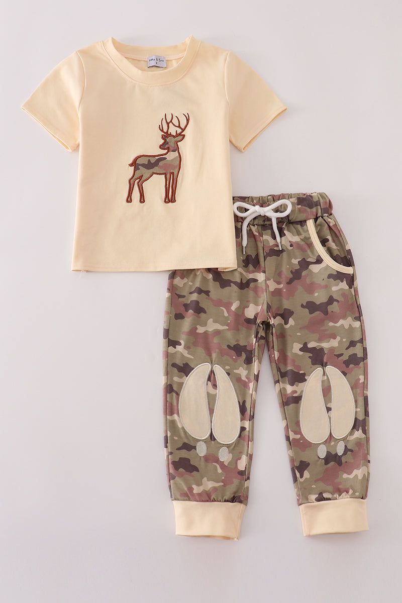 Camouflage Deer Applique Boy&#39;s Two-Piece Set