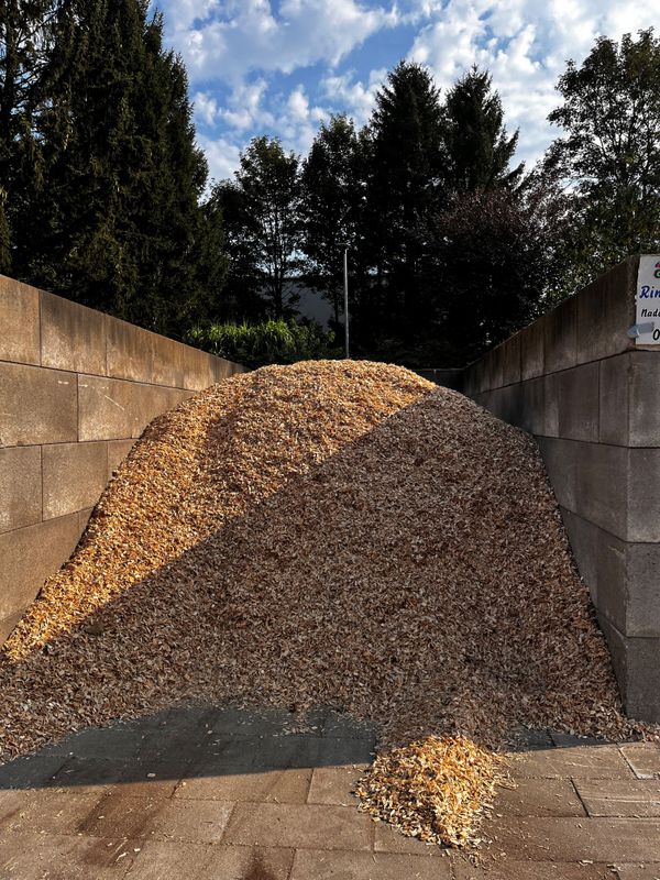Zertifizierte Fallschutz Holzhackschnitzel