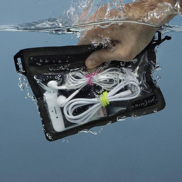 Nite Ize Runoff Pocket