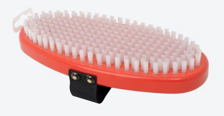 Swix White Nylon Brush Oval, SIZE: Oval