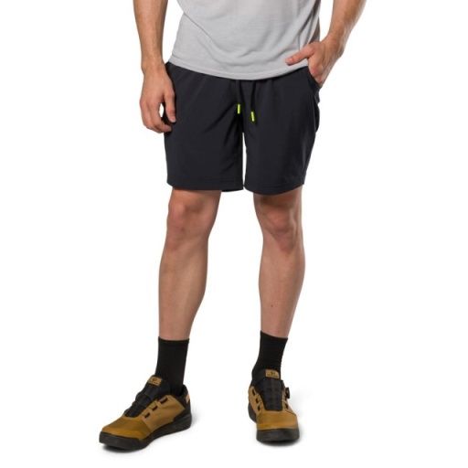 Men's Canyon Active 8" Short