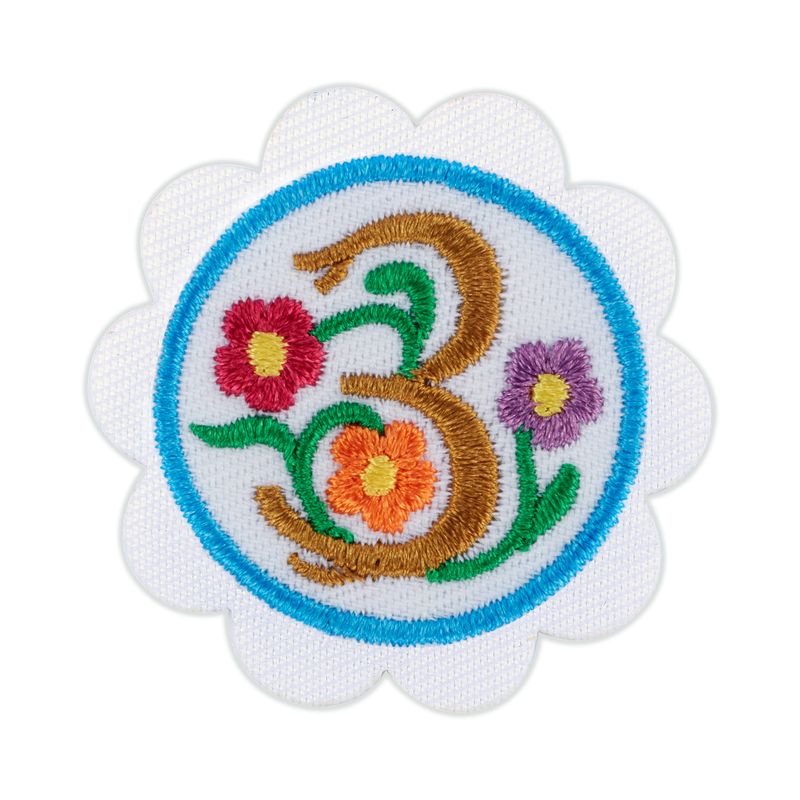 Daisy Design With Nature Badge