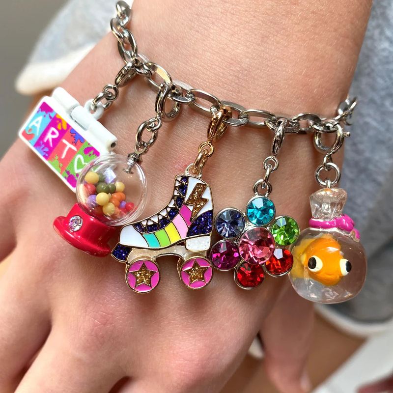 Charm It Rainbow Daisy Charm