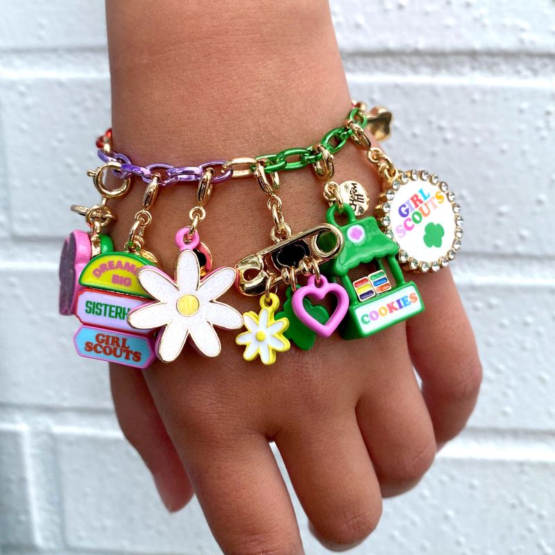Charm It GS Gold Medallion Charm