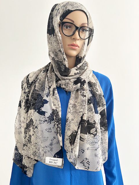 Lightweight Chiffon Hijab with Integrated Pure Bamboo Undercap – Non-Slip and Glasses-Friendly Black on beige