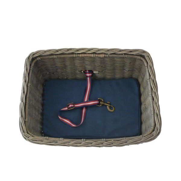 Linus, Farmers Basket, Pet Cushion, Wax Navy