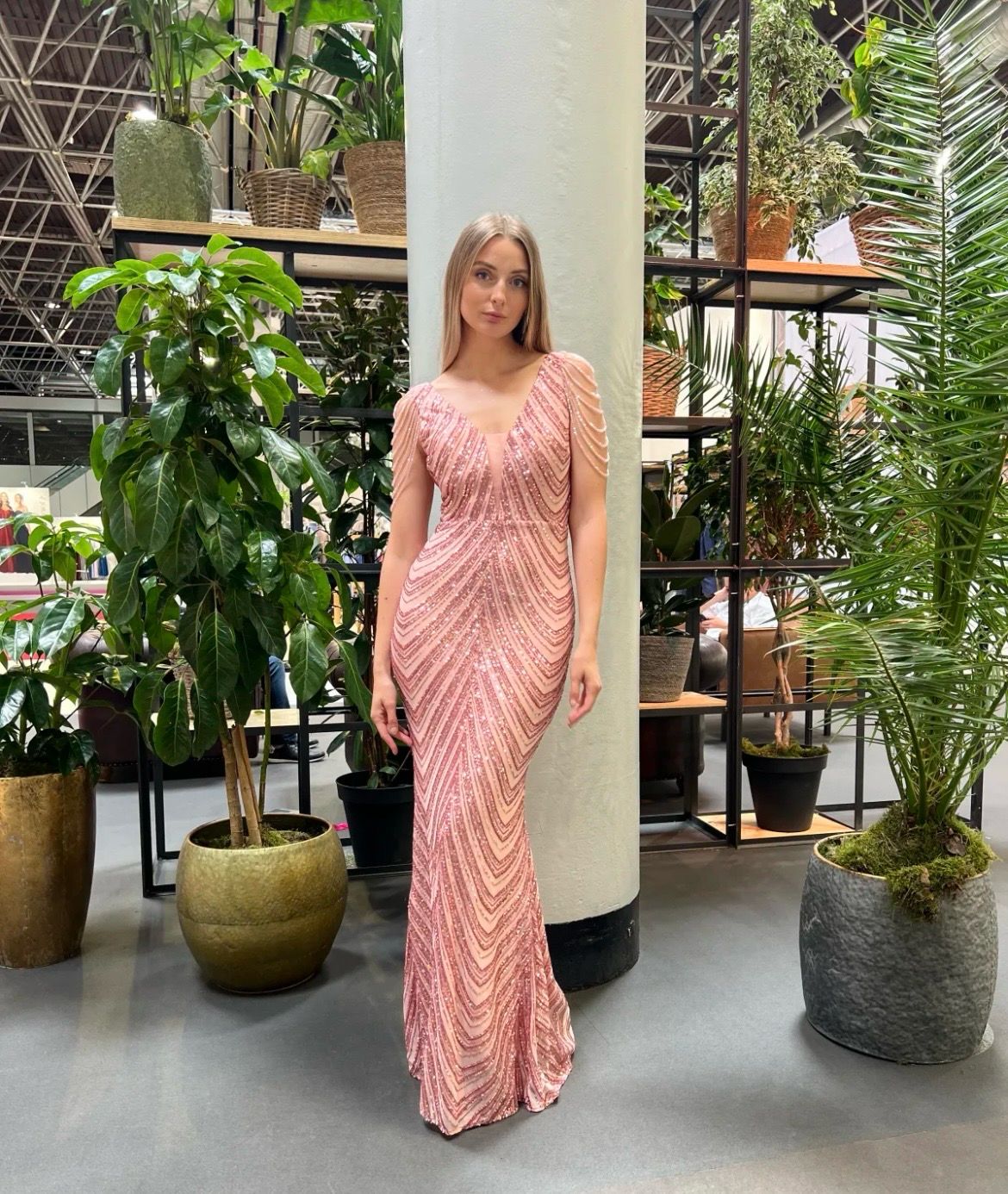 Collezione cerimonia abito paillettes perline rosa