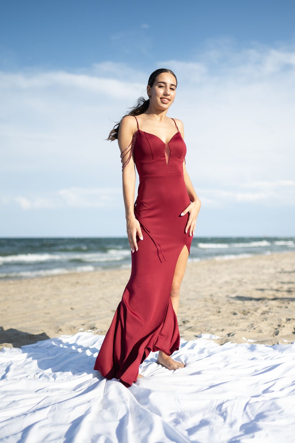 Collezione cerimonia abito sirena perline bordeaux