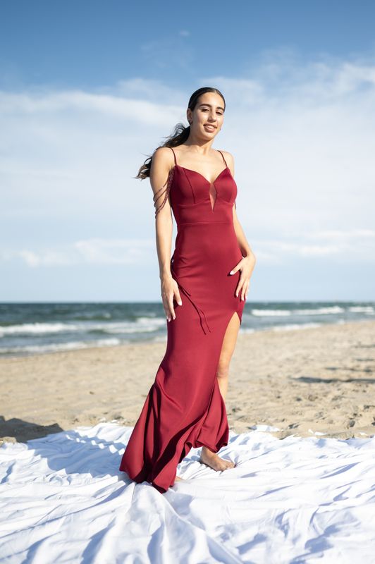 Collezione cerimonia abito sirena perline bordeaux