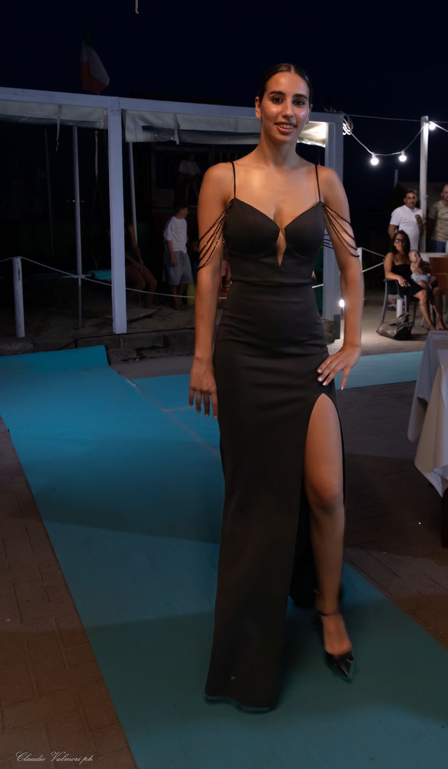 Collezione cerimonia abito sirena perline nero