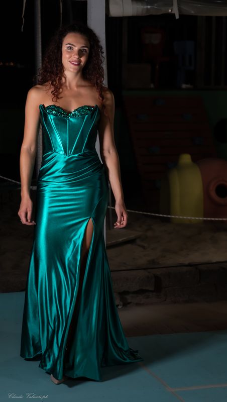 Collezione cerimonia abito in raso bustier verde