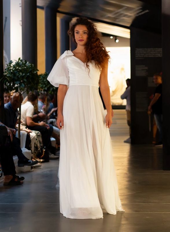 Collezione sposa abito fiocco