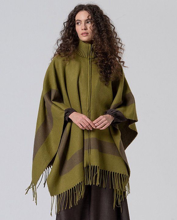 Surkana poncho con frange e chiusura a zip verde