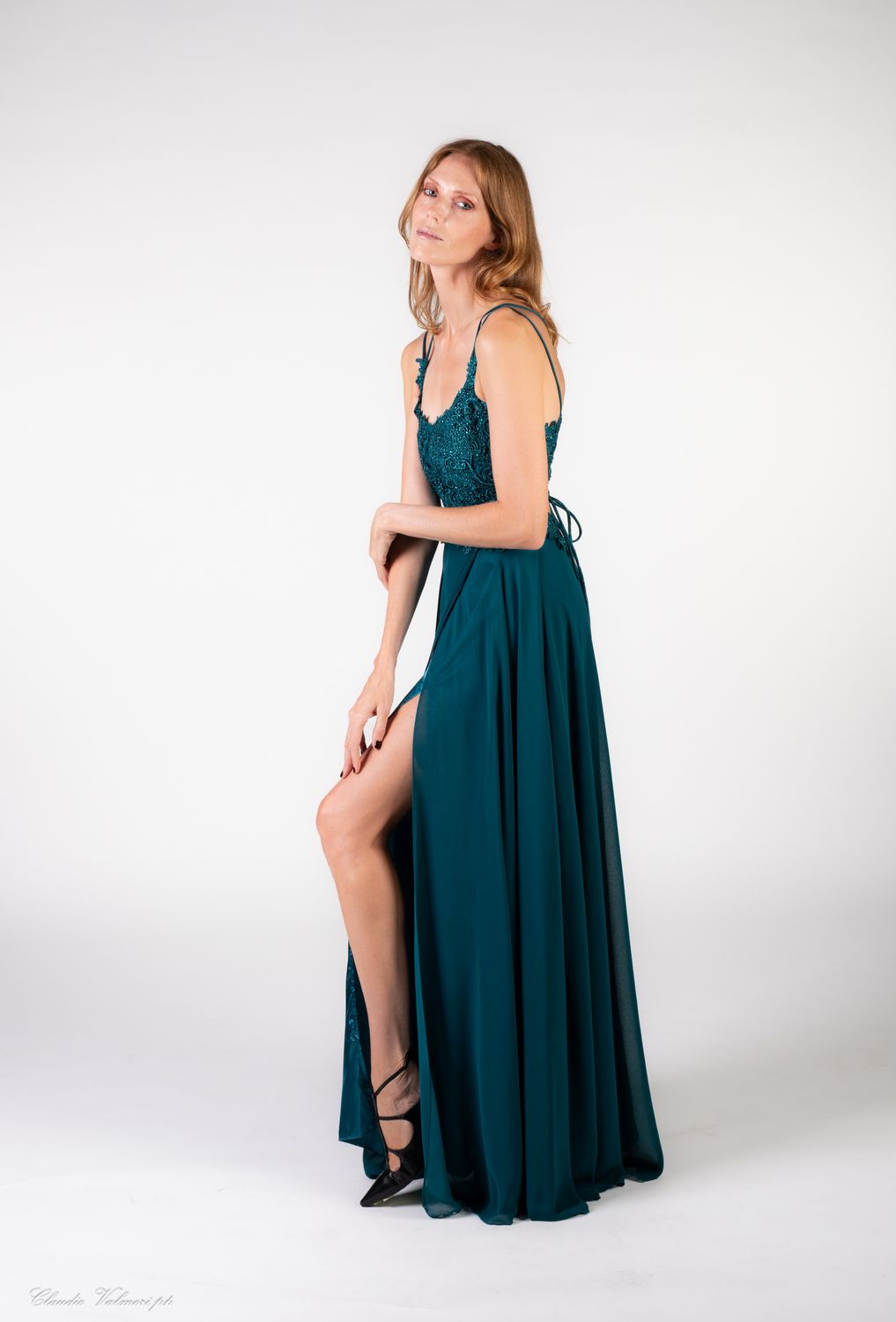 Collezione cerimonia abito pizzo e intreccio petrolio