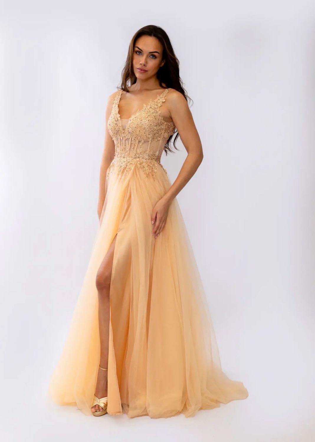 Collezione cerimonia abito tulle oro