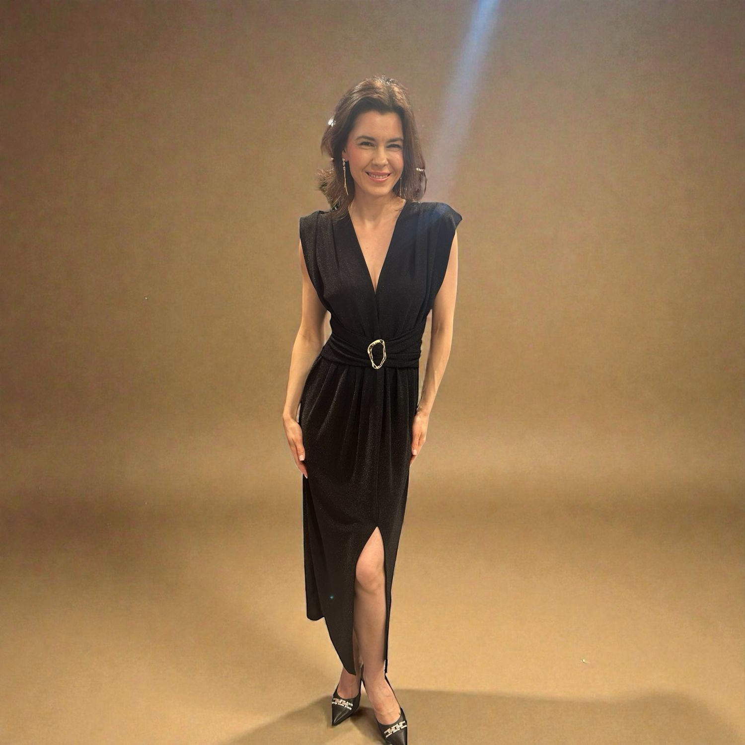 Collezione look per le feste abito glitter nero