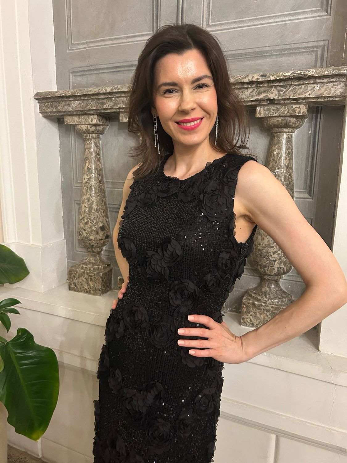 Collezione look per le feste abito paillettes rose