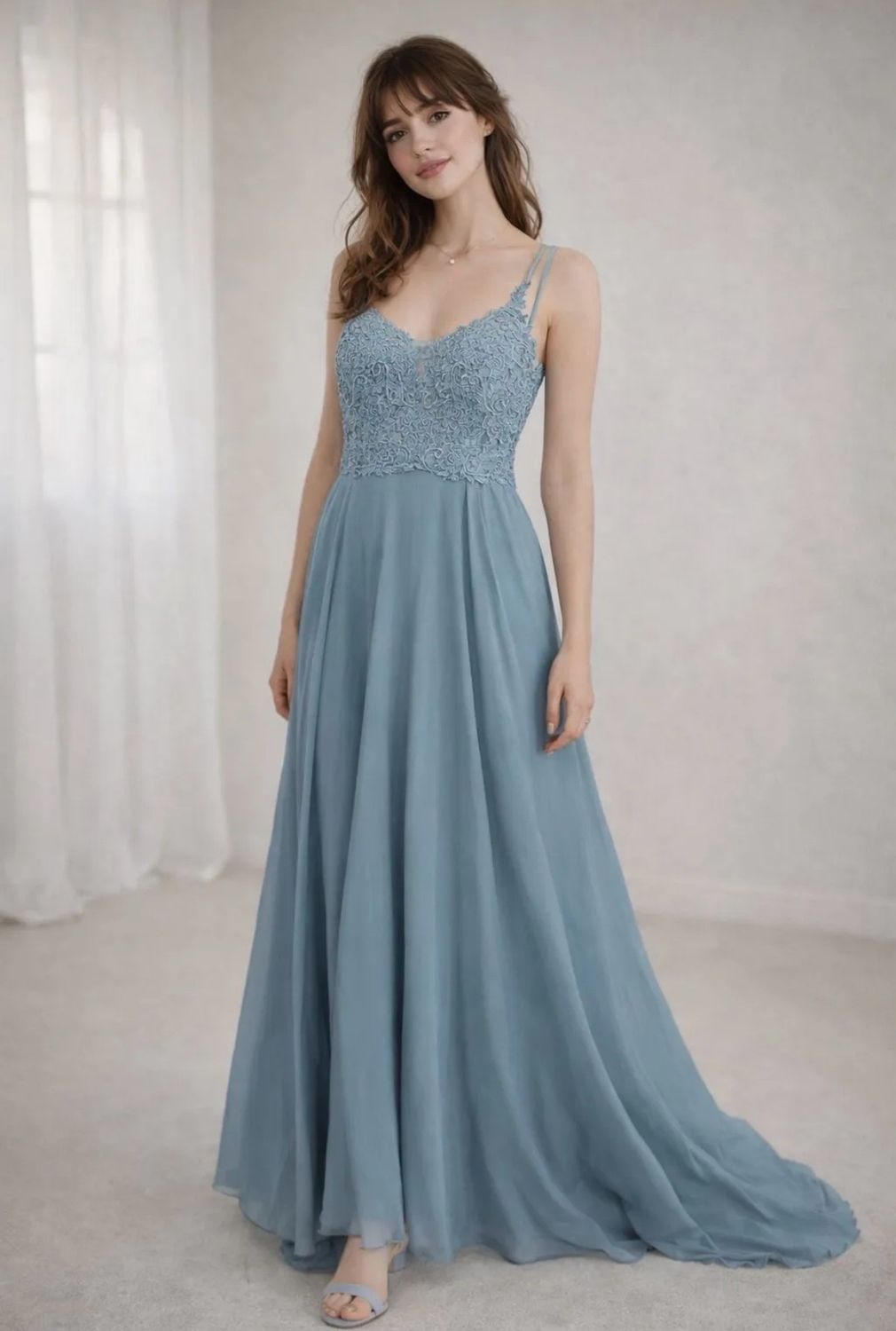 Collezione cerimonia abito pizzo e intreccio avio chiaro