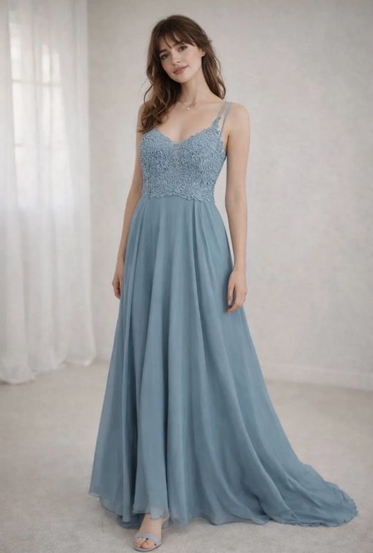 Collezione cerimonia abito pizzo e intreccio avio chiaro