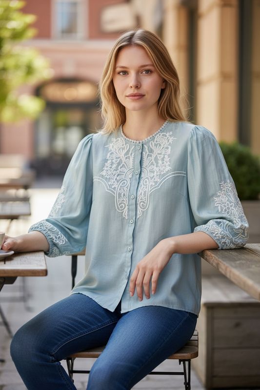 Camicia ricamato azzurra