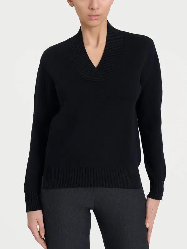 Ragno maglia scollo a V  nera