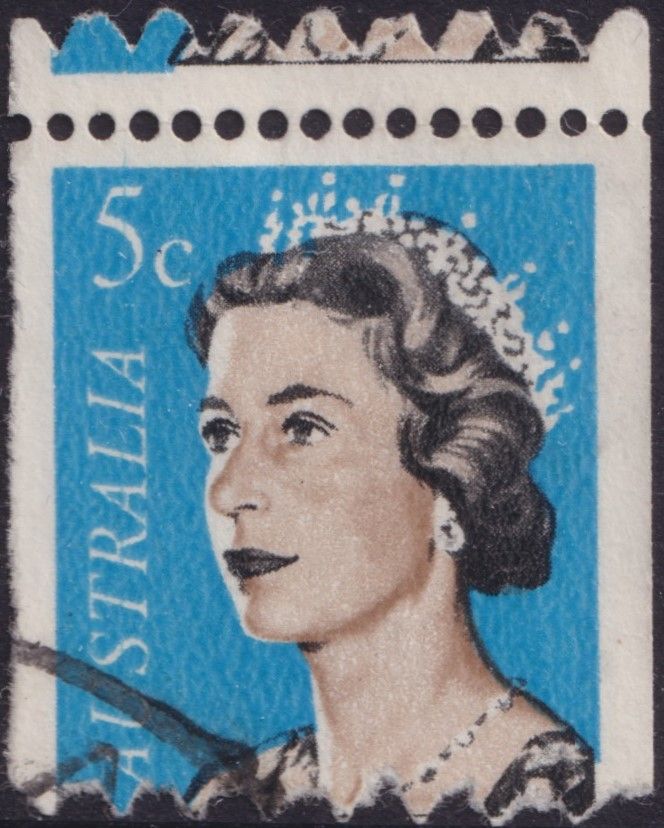 Australia 1967 5c Coil with Dispenser Error and Hairline