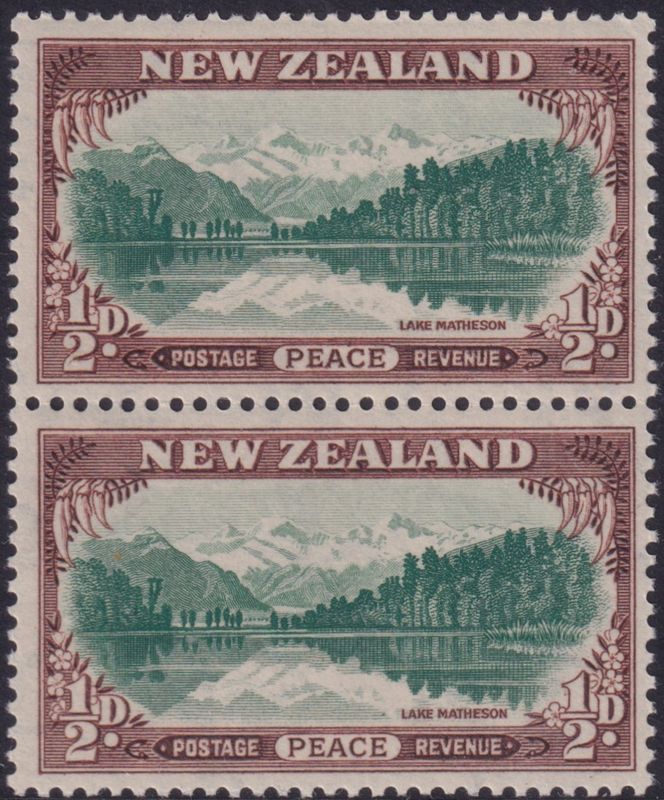 New Zealand 1946 ½d Peace Pair with Printer&#39;s Guide Mark