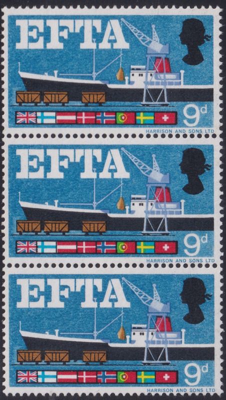 GB 1967 9d EFTA Strip with Quay Flaw