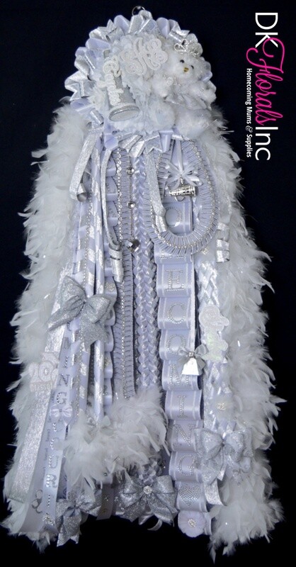 The Supreme Single Homecoming Mum