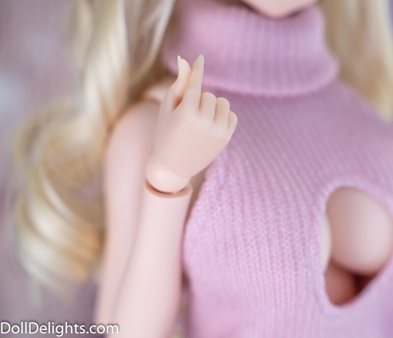 Doll Delights Hand #4 - KPOP Hand Heart