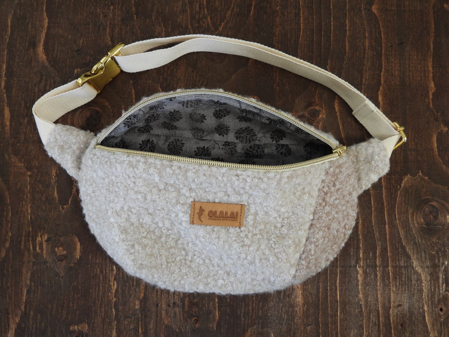 Handmade Fanny Pack - Bouclé White &amp; Beige