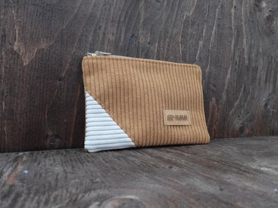 Pochette en velours côtelé -  Moutarde &amp; Blanc (≈ 25 €)