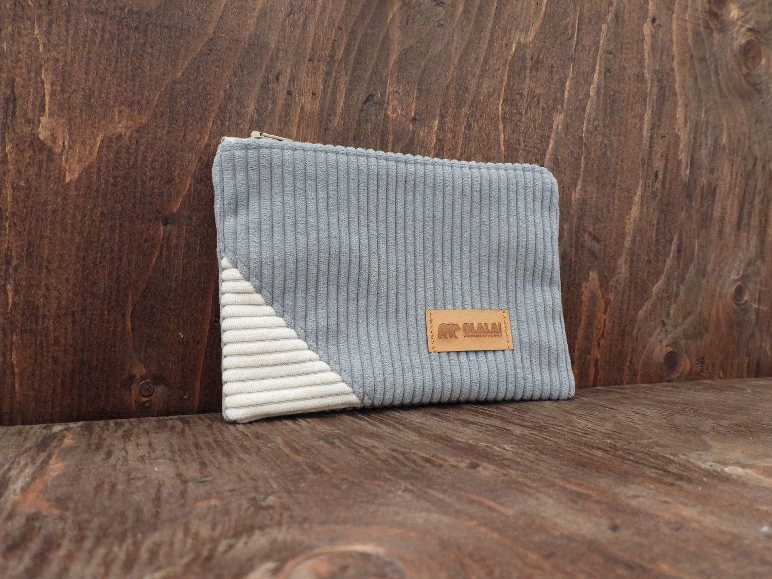 Corduroy Pouch - Lichen &amp; White