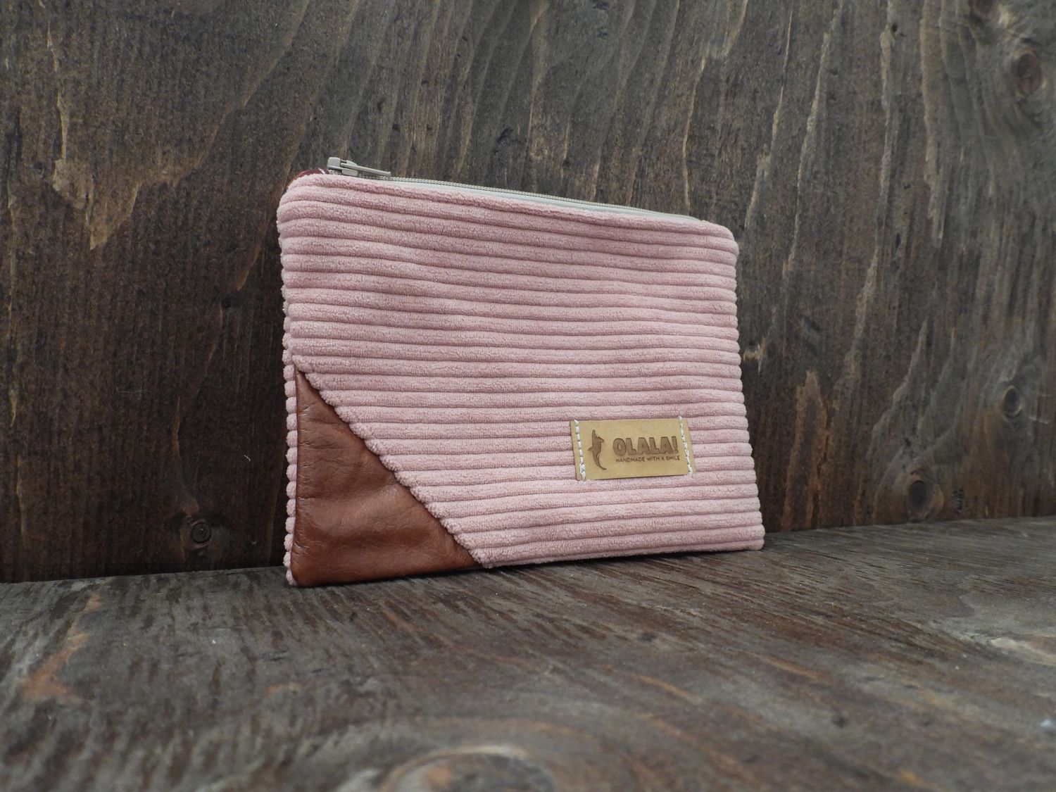 Corduroy Pouch - Pink &amp; Leather Corner