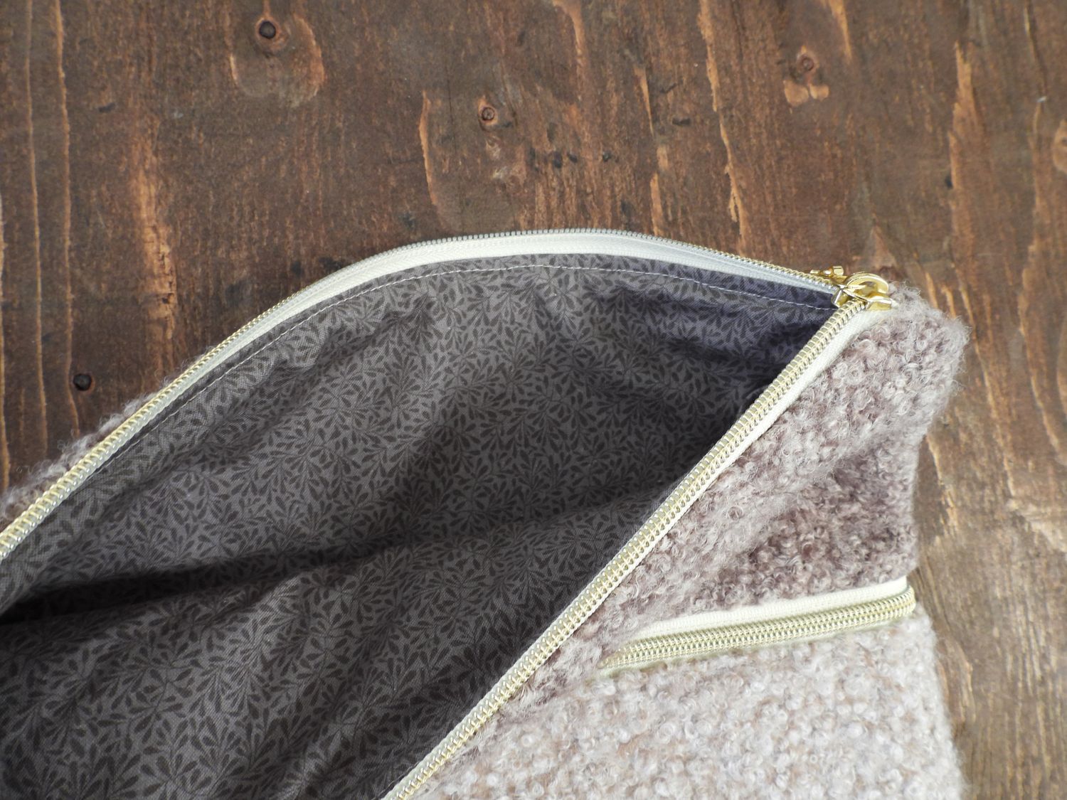 Handmade Ipad Case - Bouclé Dark &amp; Beige