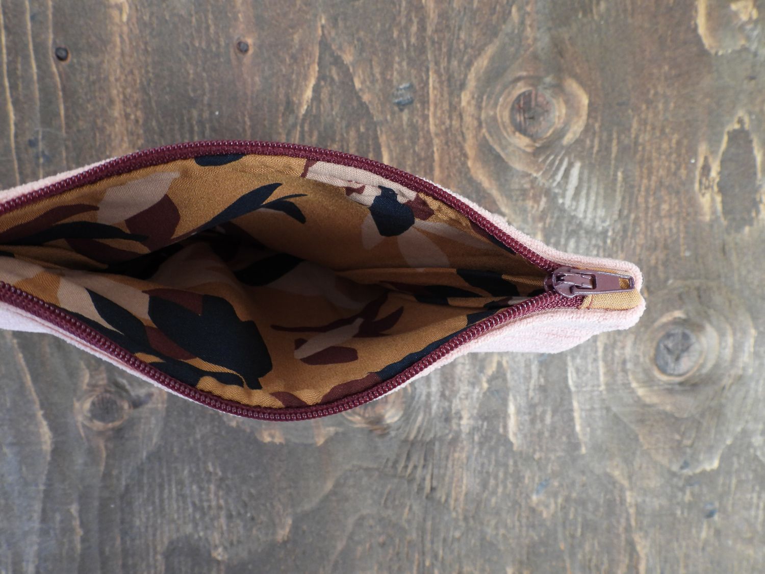 Corduroy Pouch - Pink &amp; Lining Corner