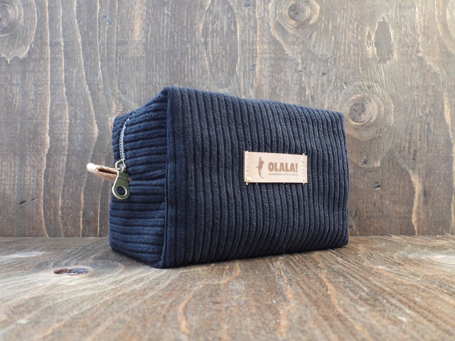 Trousse de rangement - Velours Côtelés Noir (≈ 31 €)