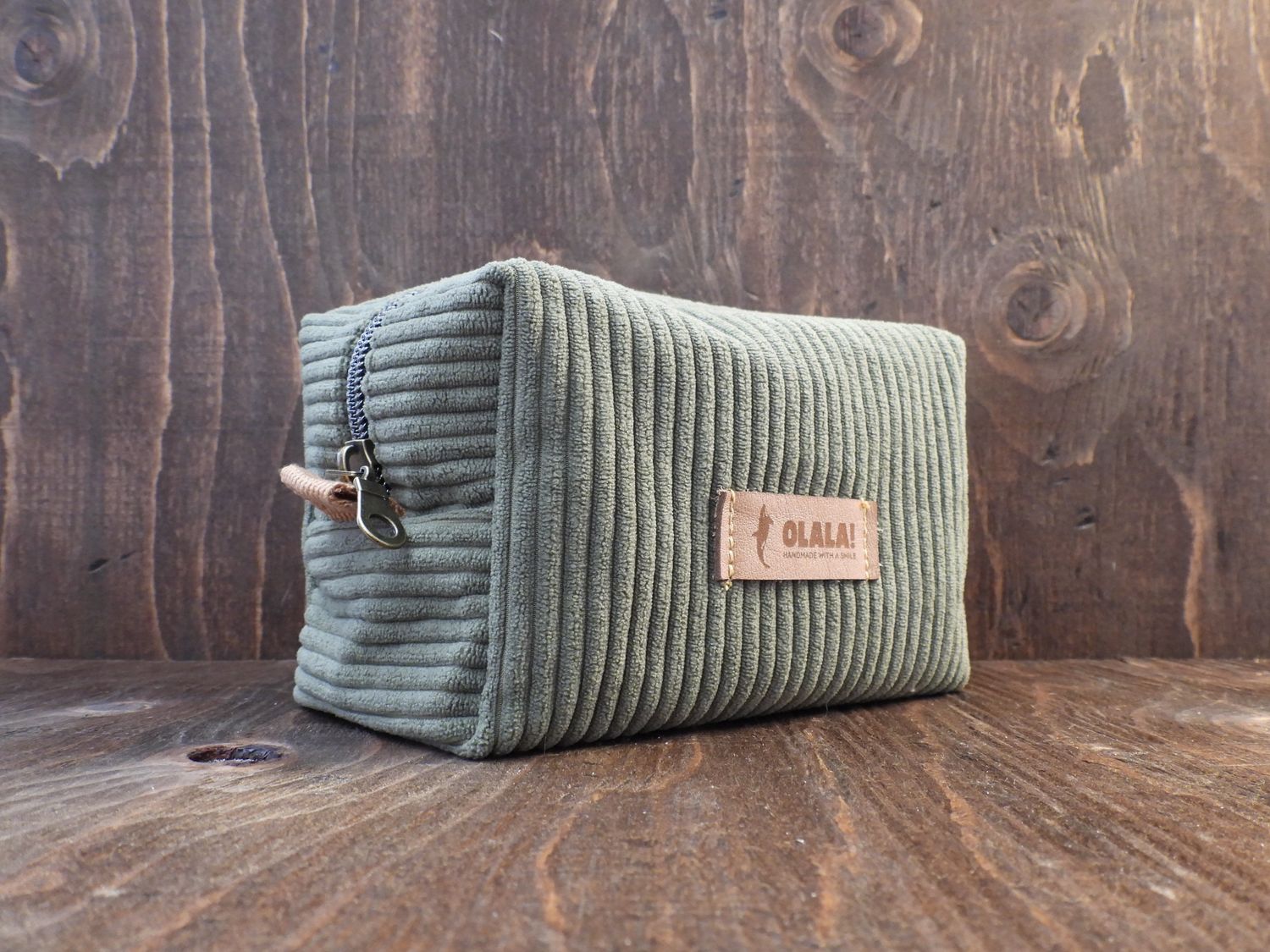 Trousse de rangement - Velours Côtelés Kaki (≈ 31 €)