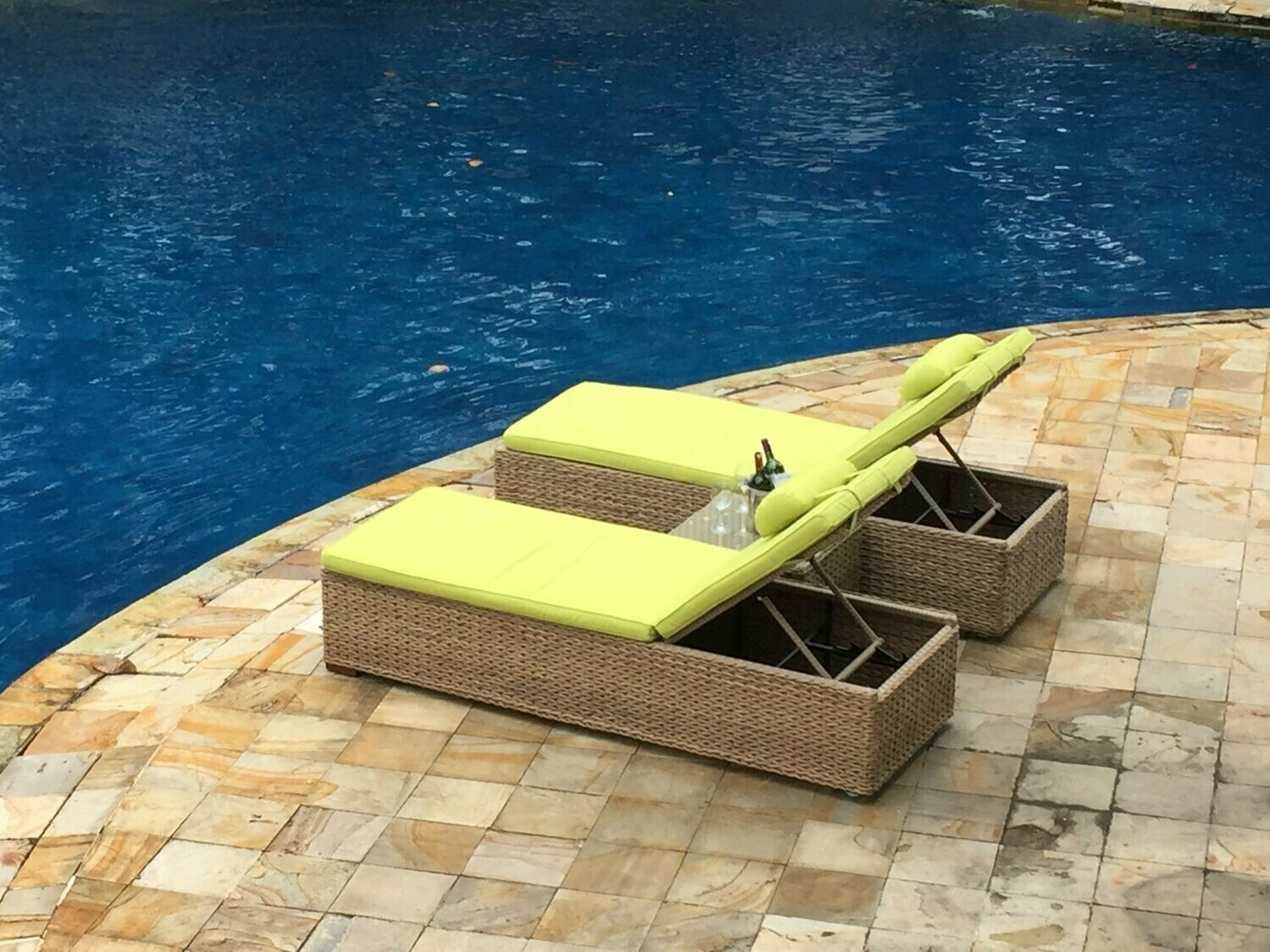 Sun lounger