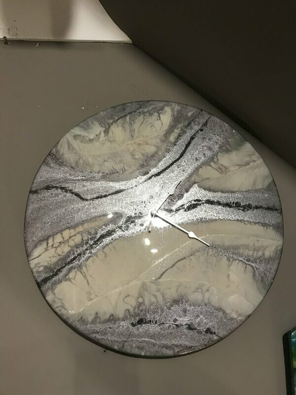 Quiet Storm, Circular Clock Pink Tint