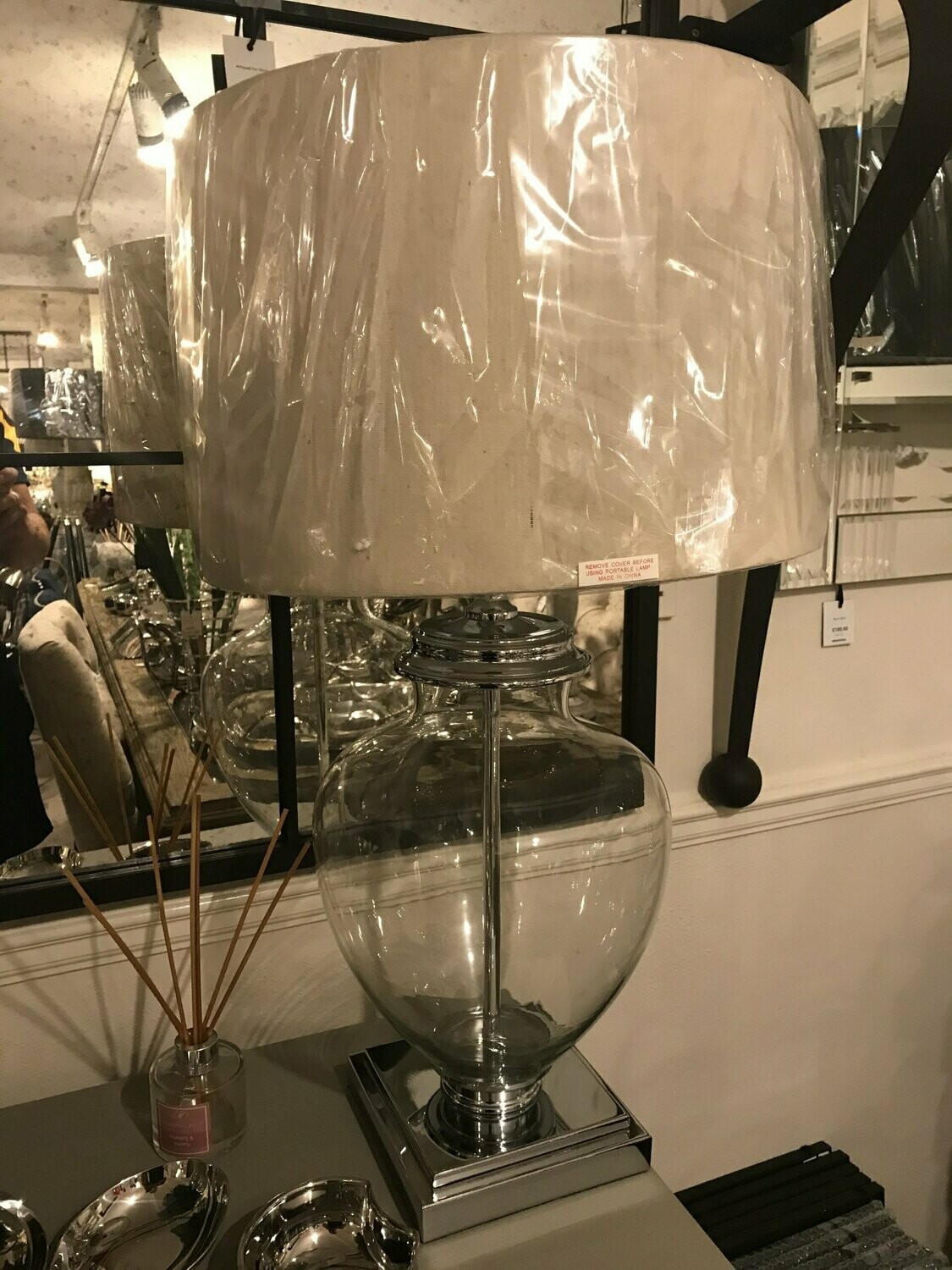 Metal Base Table Lamp