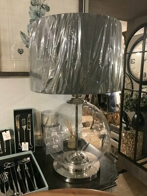 Magnum Table Lamp With Shade