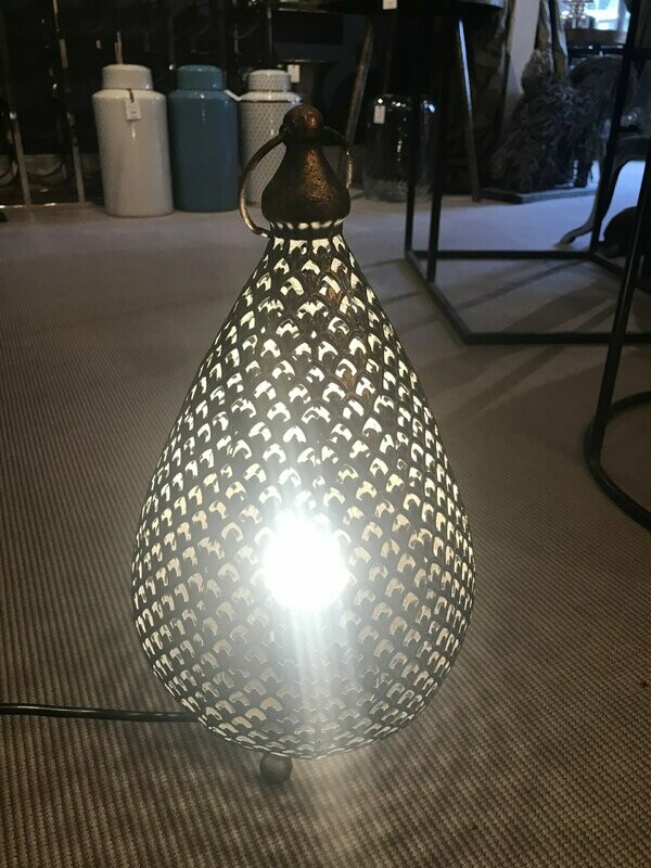 Hadiya Lamp