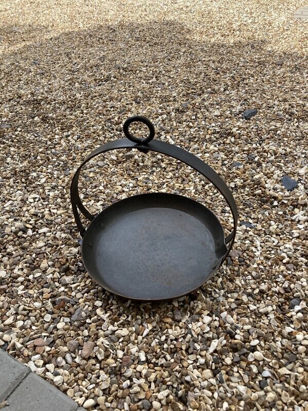 Tripod Skillet 30cm Diameter