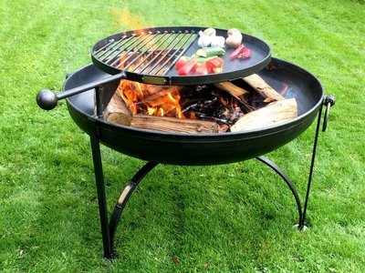 Rolled Edge Fire Pit 60cms With 1 Swing BBQ Arm