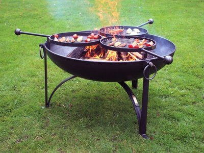 Rolled Edge Fire Pit 90cms With 3 BBQ Swing Arms