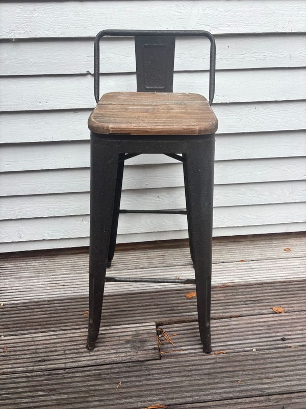 Metal Bar Stool with Elm Seat