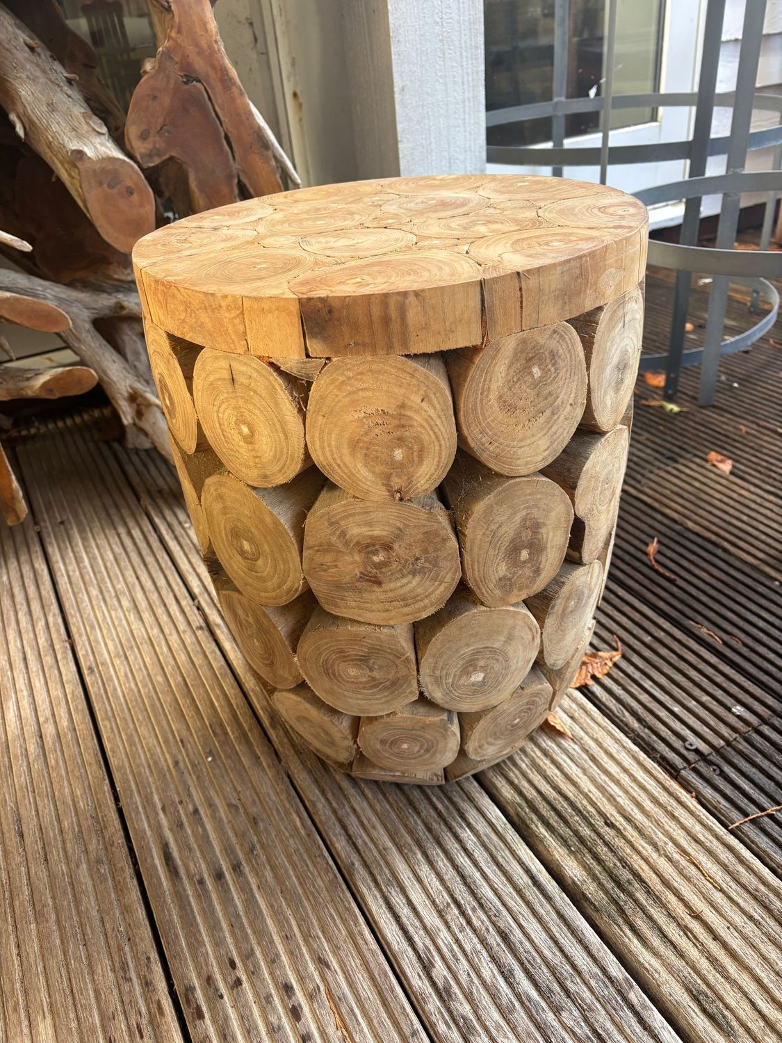 Side Table Circles Design